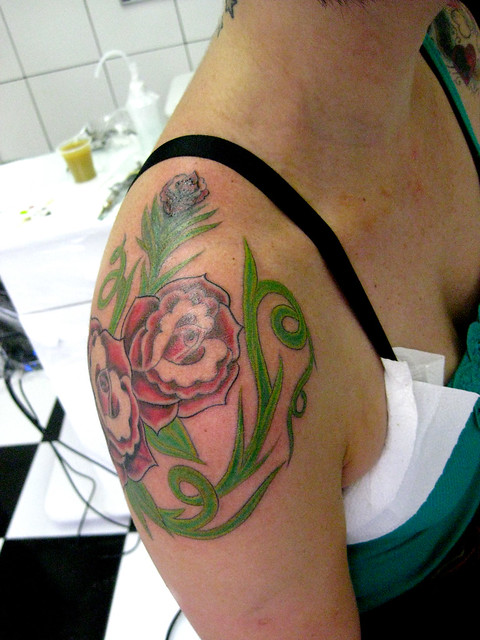 Tatuagem Rosas Old School RosesTattoo O novo Site do Micael Tattoo Studio