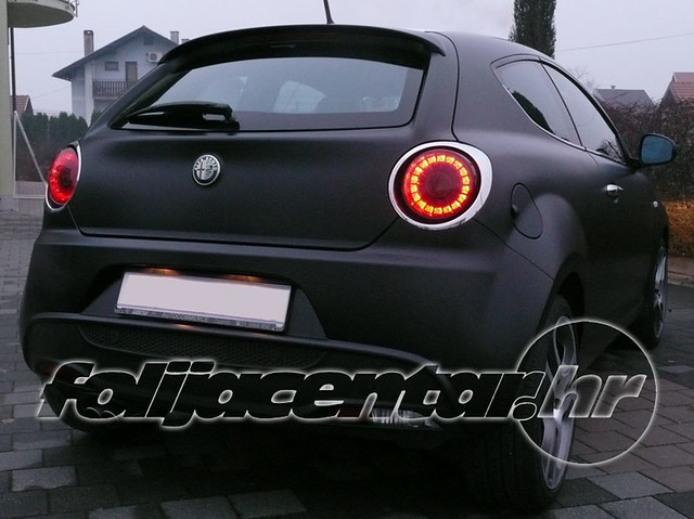 Alfa MiTo Black Promjena komplet boje vozila Crnom Mat Folijom