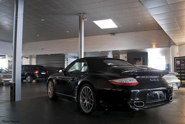 Porsche 997 Turbo S cabriolet The owner sell a 27RS for it