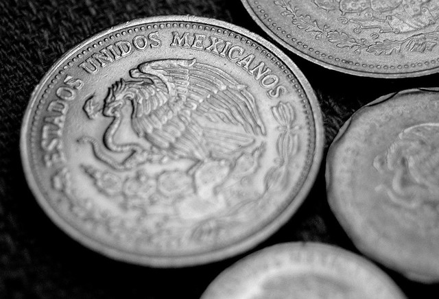 Mexican Coins Doubled lettering error