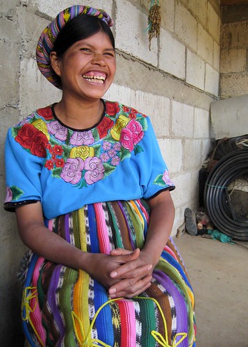 2007guate_021 | A Guatemala women poses for a portrait in th… | Flickr