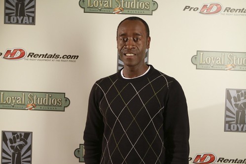 Don Cheadle plays poker for charity