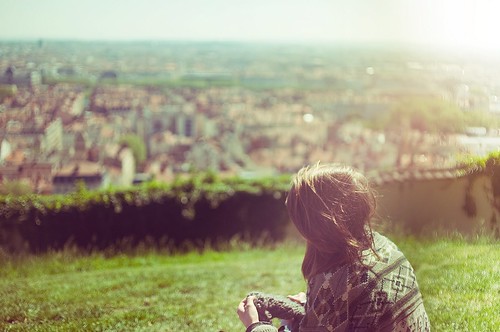 LELOVE BLOG LOVE IMAGE GIRL SITTING ALONE IN THE GRASS LOVE STORY LOVE ADVICE Untitled by Theo Gosselin, on Flickr