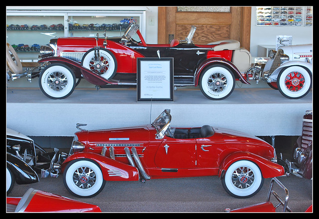 Auburn Boattail Speedster and Duesenberg DualCowl Phaeton model cars 