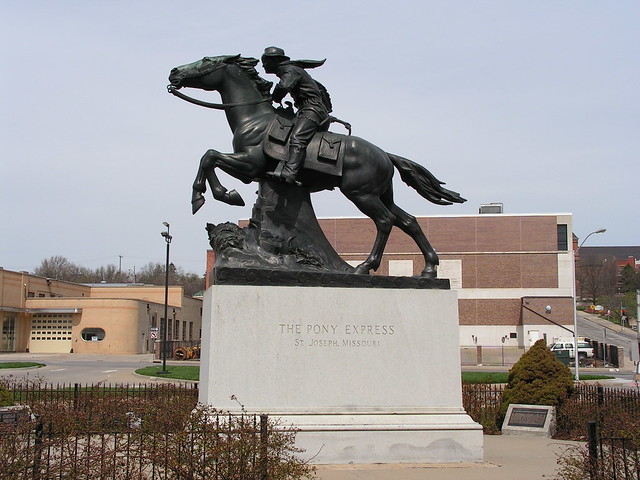 Pony Express Statue - Picture of Pony Express Monument 