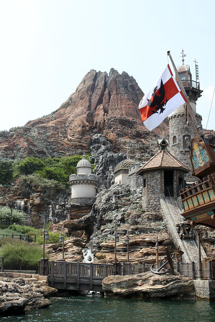 View of the Fortress Explorations and Mount Prometheus from the DisneySea Transit Steamer Line