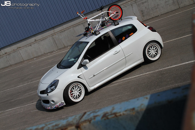 Stanced Clio RS 060