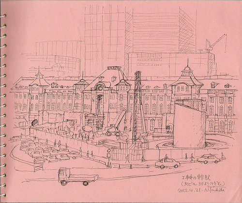 JR東京駅（工事中）　JR Tokyo Station (under restoration)