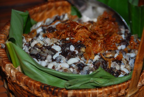 sticky rice with ants' eggs