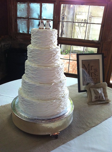 Rustic Wedding Cake The cake and the venue really complemented each other 