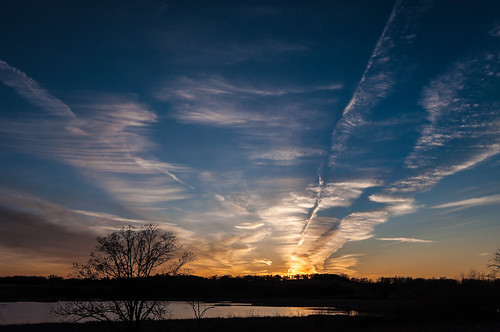 Sunset and Contrails-4562.jpg