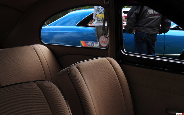 1951 Volkswagen split window Beetle maroon interior