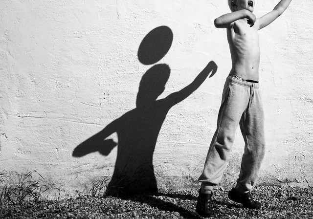 Bermain - Contoh Besar Shadows di Jalan Fotografi