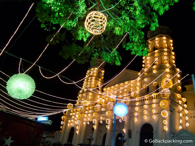 The Envigado Church decorated for Christmas (photo: David Lee)