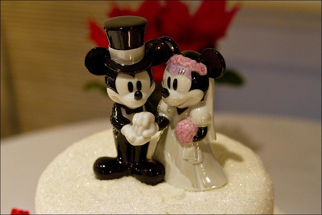 Allison is a fan read fanatic of Mickey Mouse so the wedding cake had a 
