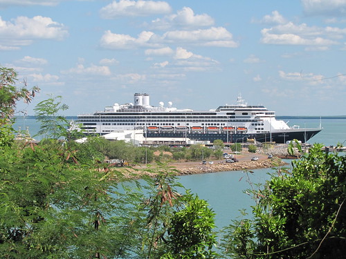 Cruise Ship Amsterdam at Darwin's Fort Hill Wharf in November 2010 by kenhodge13