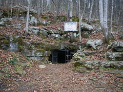 tumbling rock cave