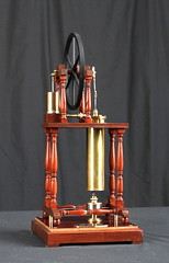 Stirling heat engines by Willie Kidd