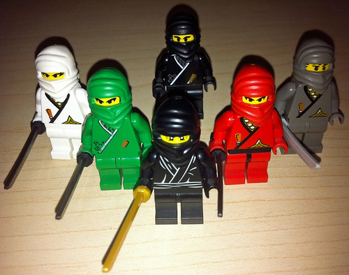 LEGO Collectible Minifigures Series 1 Ninja vs. Castle Ninja
