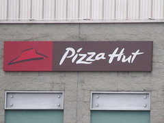 Pizza Hut serves up a Big Dinner meal for $19.99. (Creative Commons)