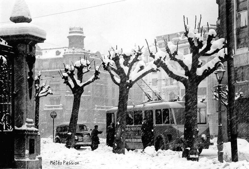 forte chute de neige à Bilbao en Espagne début février 1954