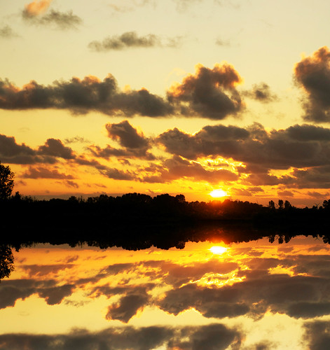 無料写真素材|自然風景|朝焼け・夕焼け|河川・湖|反射・鏡像