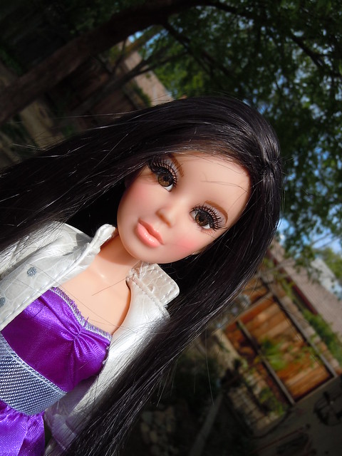 this is Yuri my newest custom liv doll she is orignionaly a midnight dance