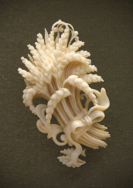 Carved ivory bouquets, German, Erbach-im-Odenwald, mid-19c