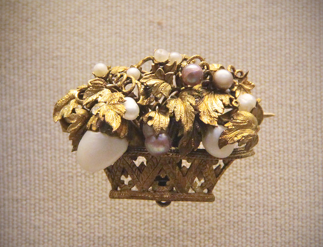 Flower-basket brooch with coloured pearl, probably English, 19c