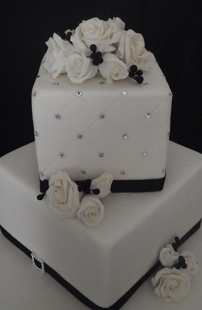 Ivory and black wedding cake Ivory 3x 6inch tier cake covered in MMF 