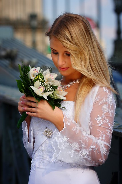 Monroe Wedding dress salon photoshoot in Budapest