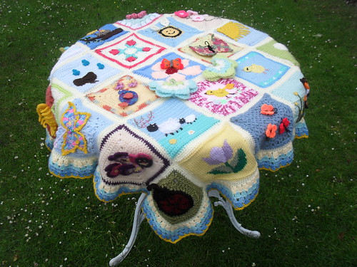 I love this Blanket, Squares are gorgeous!