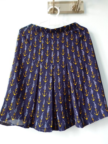 anchor print pleated skirt