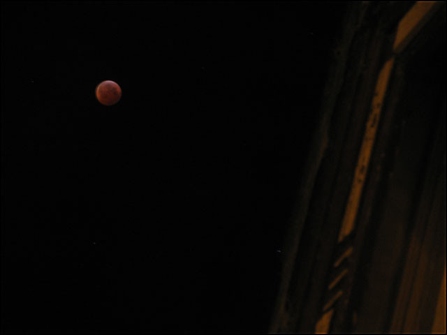 Lunar Eclipse, 21 Dec 2011 | Flickr - Photo Sharing!