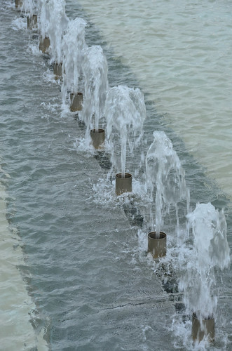 Fountain jets