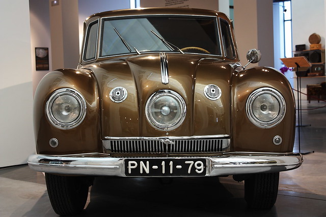 1947 Tatra T87
