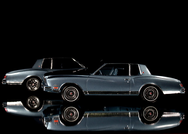 2x 1980 Monte Carlo 1 25 scale Dealer Promotional Model