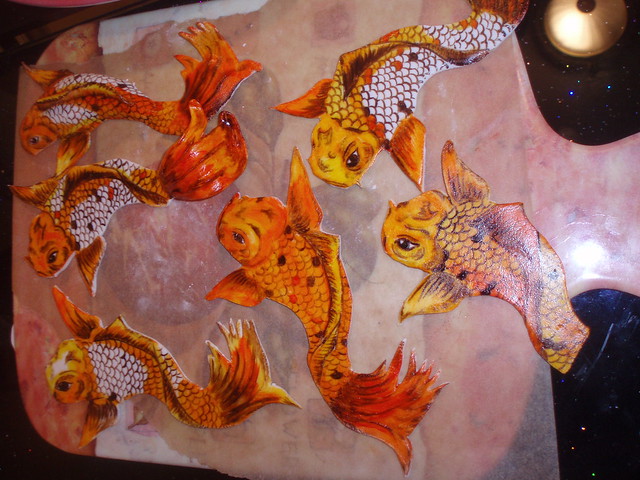 Hand painting the Koi fish for the Geisha cake by marzipandoll