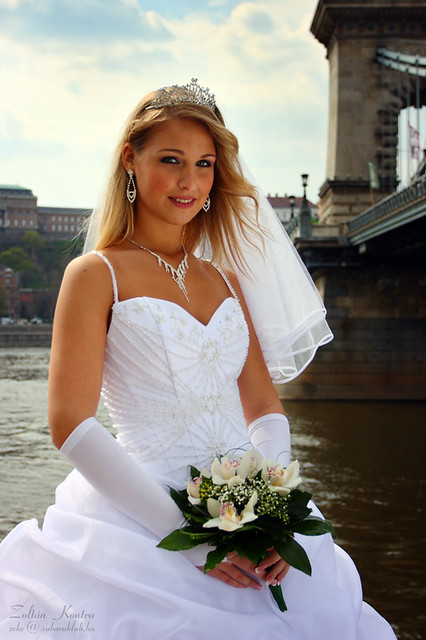 Monroe Wedding dress salon photoshoot in Budapest preview