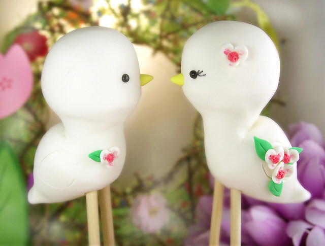 Love birds wedding cake toppers White orchids with fuchsia center