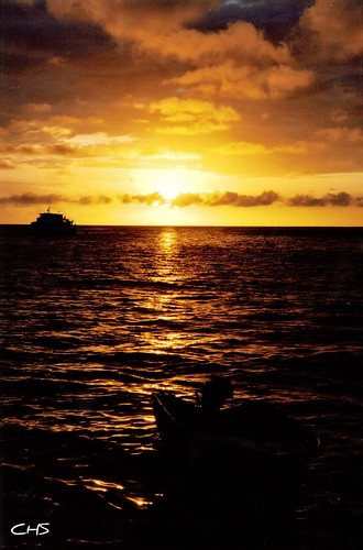 Sunset on the Great Barrier Reef off Cairns, 18th June 1990 - Australia 1990 - Photo 040 by Stocker Images