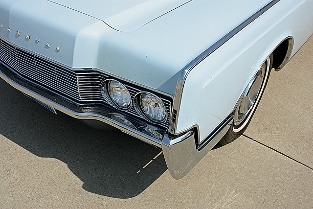 1967 Lincoln Continental Convertible 3 of 12 