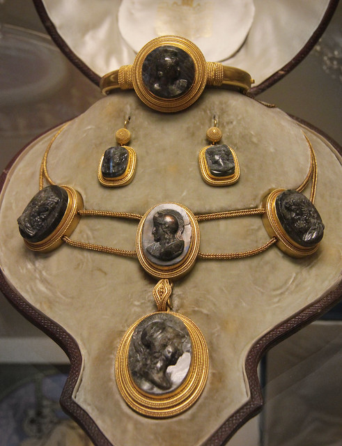 Set of gold labradorite cameo jewellery, London, 1869-79 