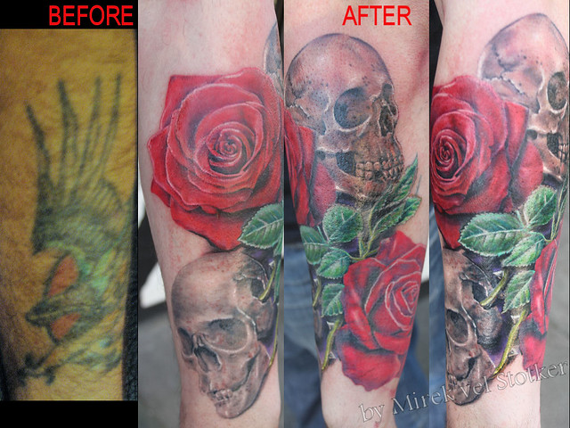 skull and roses cover up tattoo by Mirek vel Stotker