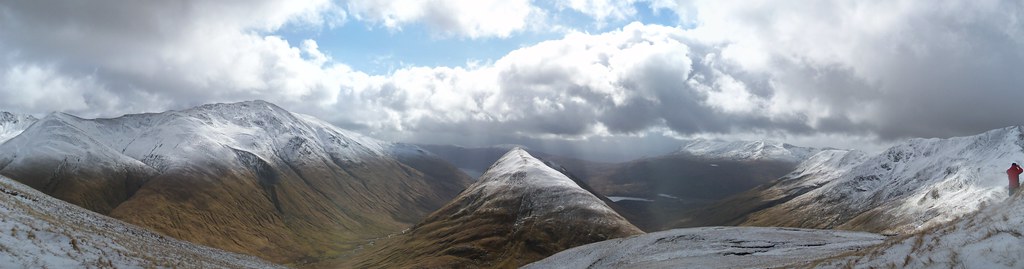 Looking south from Ciste Dhubh