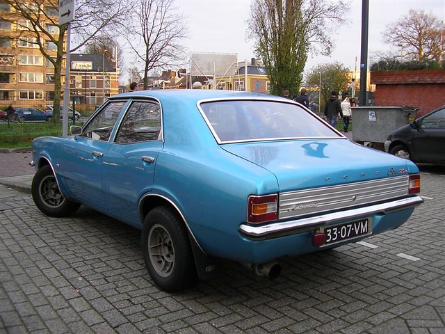 3307VM Ford Cortina 2000 XL Enschede by willemalink