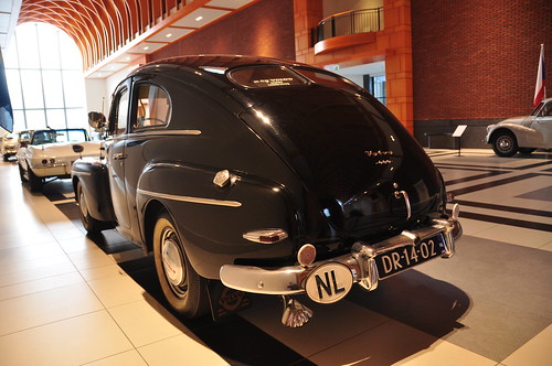 Louwman museum 1952 Volvo PV444 CS