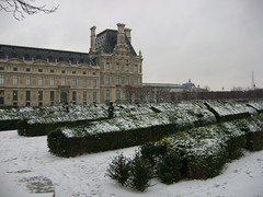 Paris, le Louvre et le  Jardin des Tuileries