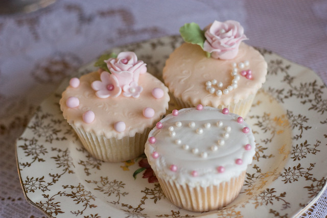 Vintage pearl and lace cupcakes Lemon drizzle vanilla and chocolate