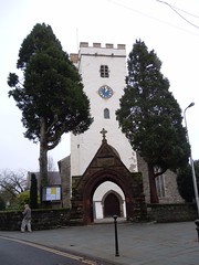 Eglwys San Pedr, Caerfyrddin